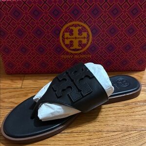 Tory Burch Black Sandals Elegant and Versatile